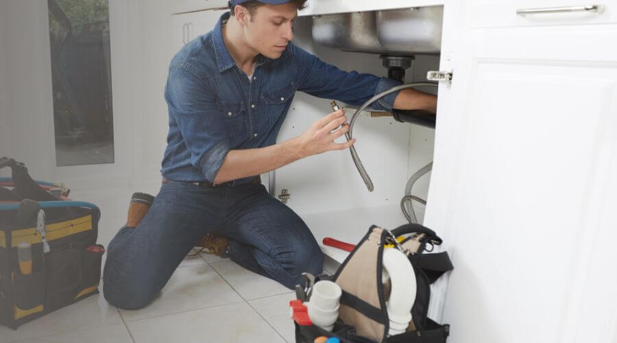 Expert burst pipe repair services in Broadview, IL